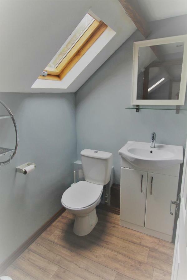 Rose Coach House Villa Пендайн Екстериор снимка